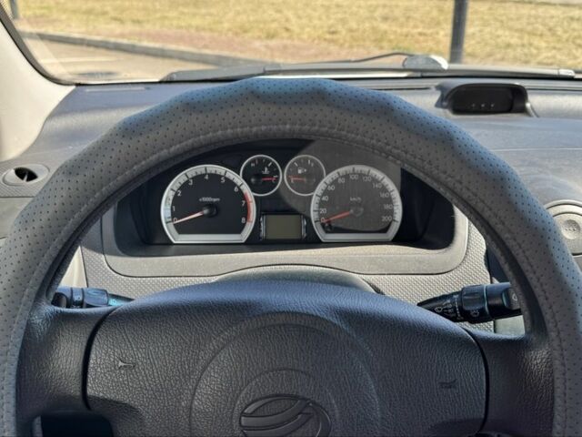 Белый Шевроле Авео, объемом двигателя 1.5 л и пробегом 139 тыс. км за 5500 $, фото 10 на Automoto.ua