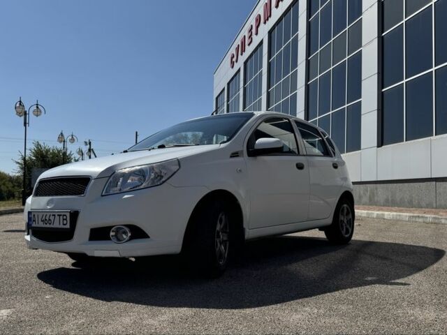 Белый Шевроле Авео, объемом двигателя 1.5 л и пробегом 139 тыс. км за 5500 $, фото 5 на Automoto.ua