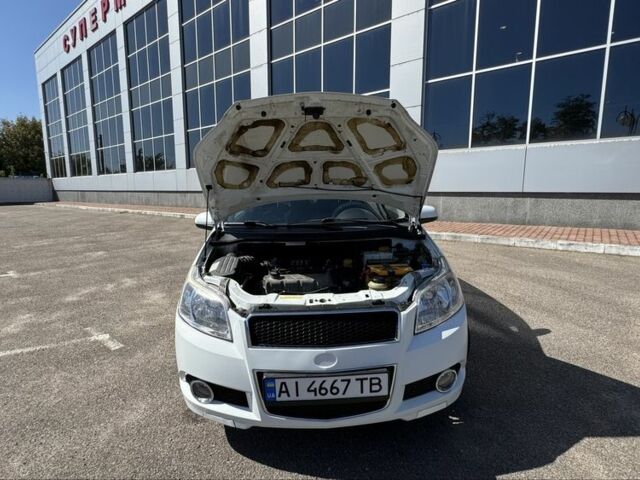Белый Шевроле Авео, объемом двигателя 1.5 л и пробегом 139 тыс. км за 5500 $, фото 13 на Automoto.ua