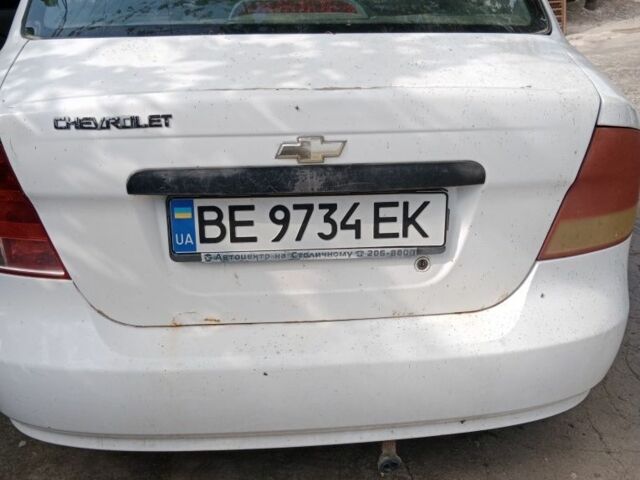 Белый Шевроле Авео, объемом двигателя 1.5 л и пробегом 357 тыс. км за 2000 $, фото 7 на Automoto.ua