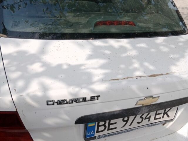 Белый Шевроле Авео, объемом двигателя 1.5 л и пробегом 357 тыс. км за 2000 $, фото 6 на Automoto.ua