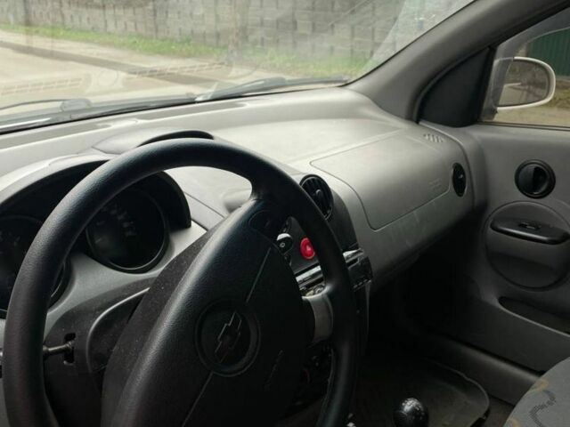 Белый Шевроле Авео, объемом двигателя 1.5 л и пробегом 148 тыс. км за 2000 $, фото 3 на Automoto.ua