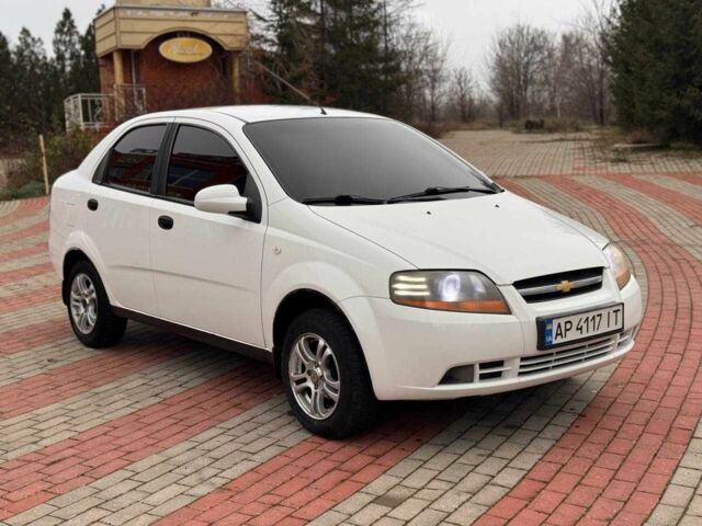 Белый Шевроле Авео, объемом двигателя 1.5 л и пробегом 197 тыс. км за 2200 $, фото 2 на Automoto.ua