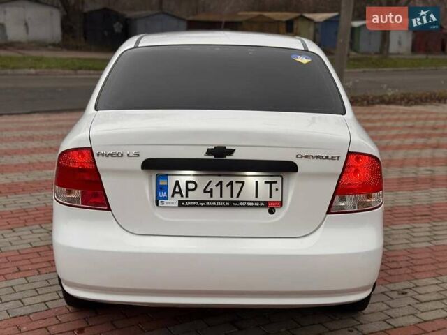 Белый Шевроле Авео, объемом двигателя 1.5 л и пробегом 197 тыс. км за 2200 $, фото 6 на Automoto.ua