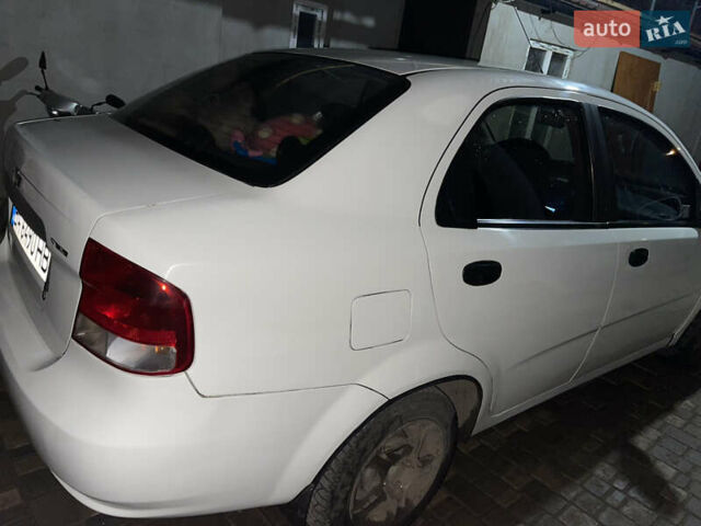 Білий Шевроле Авео, об'ємом двигуна 1.5 л та пробігом 280 тис. км за 2900 $, фото 5 на Automoto.ua
