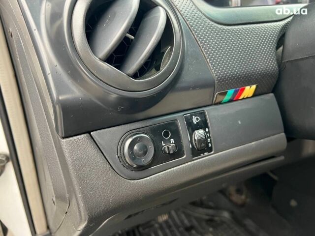 Белый Шевроле Авео, объемом двигателя 1.5 л и пробегом 211 тыс. км за 3640 $, фото 18 на Automoto.ua