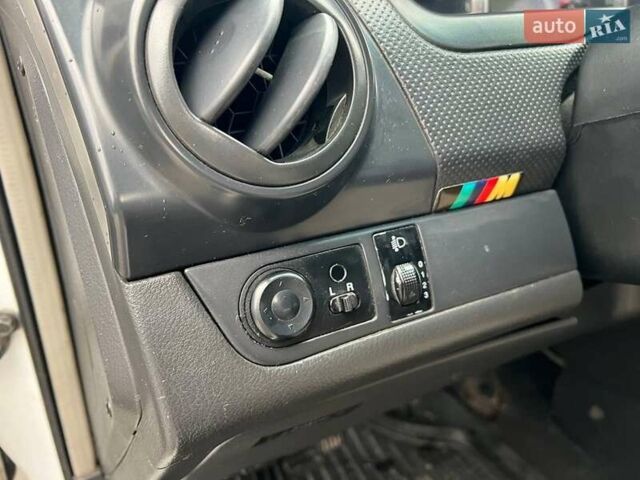 Белый Шевроле Авео, объемом двигателя 1.5 л и пробегом 211 тыс. км за 3640 $, фото 18 на Automoto.ua
