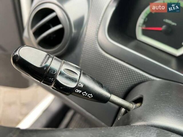 Белый Шевроле Авео, объемом двигателя 1.5 л и пробегом 211 тыс. км за 3640 $, фото 20 на Automoto.ua