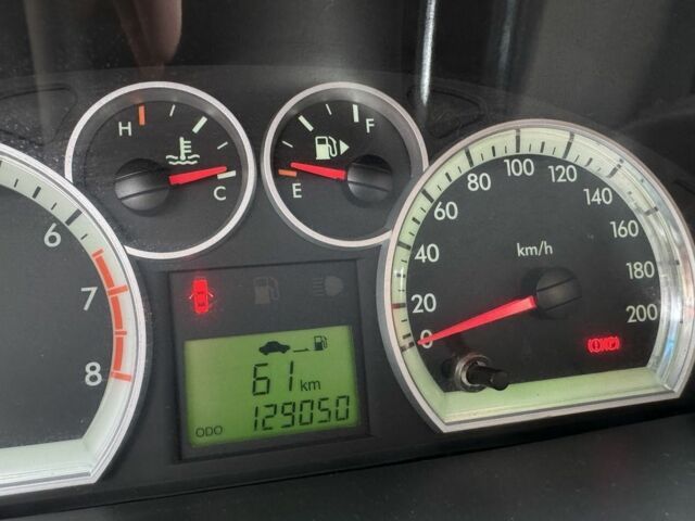 Білий Шевроле Авео, об'ємом двигуна 1.5 л та пробігом 120 тис. км за 2200 $, фото 9 на Automoto.ua