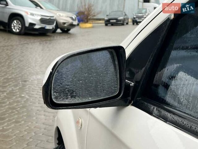 Белый Шевроле Авео, объемом двигателя 1.5 л и пробегом 211 тыс. км за 3640 $, фото 12 на Automoto.ua