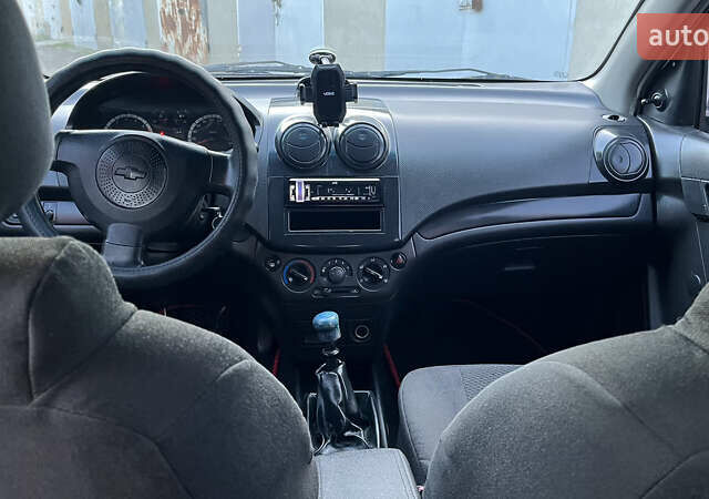Білий Шевроле Авео, об'ємом двигуна 1.5 л та пробігом 220 тис. км за 3300 $, фото 26 на Automoto.ua