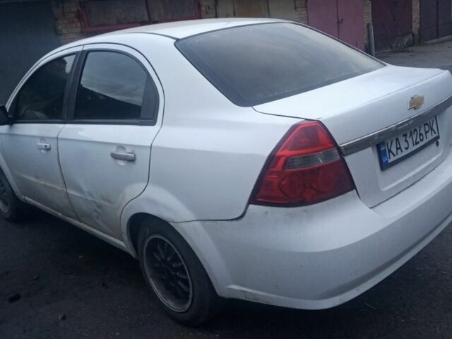 Белый Шевроле Авео, объемом двигателя 1.5 л и пробегом 200 тыс. км за 2850 $, фото 4 на Automoto.ua
