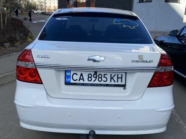 Белый Шевроле Авео, объемом двигателя 1.5 л и пробегом 185 тыс. км за 3900 $, фото 6 на Automoto.ua