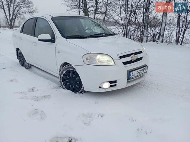 Белый Шевроле Авео, объемом двигателя 1.6 л и пробегом 222 тыс. км за 2999 $, фото 14 на Automoto.ua