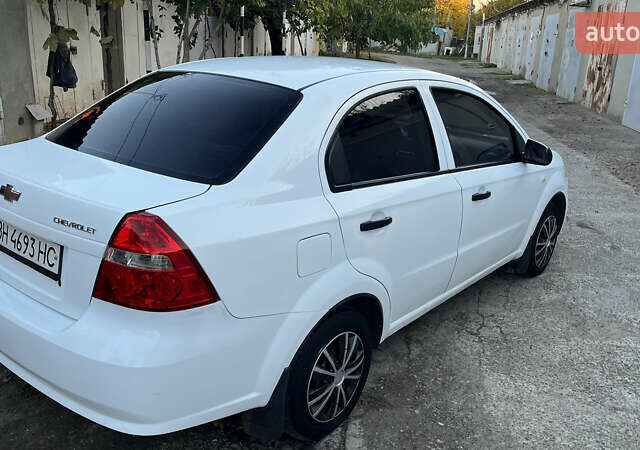 Білий Шевроле Авео, об'ємом двигуна 1.5 л та пробігом 220 тис. км за 3300 $, фото 15 на Automoto.ua