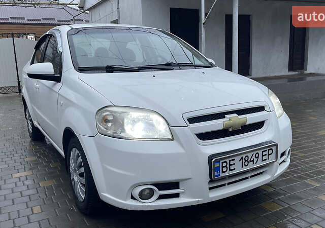Білий Шевроле Авео, об'ємом двигуна 1.6 л та пробігом 182 тис. км за 3750 $, фото 6 на Automoto.ua