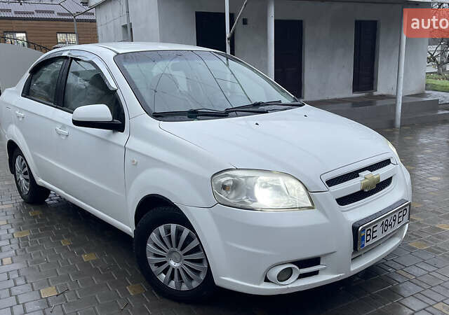 Білий Шевроле Авео, об'ємом двигуна 1.6 л та пробігом 182 тис. км за 3750 $, фото 15 на Automoto.ua