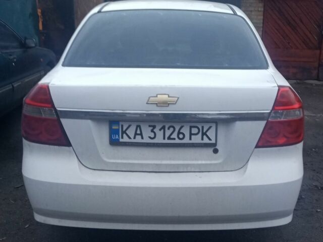Белый Шевроле Авео, объемом двигателя 1.5 л и пробегом 200 тыс. км за 2850 $, фото 1 на Automoto.ua