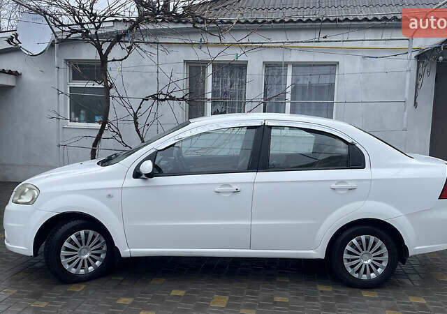 Білий Шевроле Авео, об'ємом двигуна 1.6 л та пробігом 182 тис. км за 3750 $, фото 14 на Automoto.ua