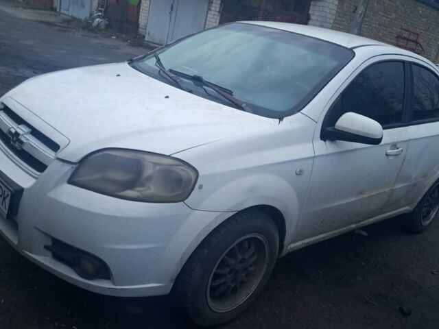 Белый Шевроле Авео, объемом двигателя 1.5 л и пробегом 200 тыс. км за 2850 $, фото 3 на Automoto.ua