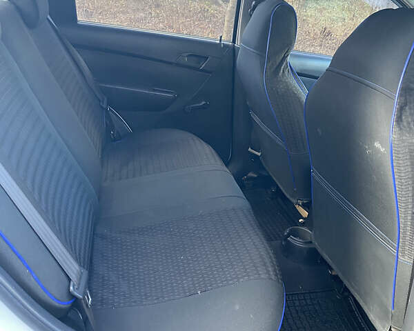 Білий Шевроле Авео, об'ємом двигуна 1.5 л та пробігом 185 тис. км за 4300 $, фото 7 на Automoto.ua