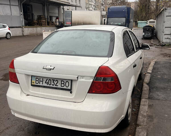Білий Шевроле Авео, об'ємом двигуна 1.5 л та пробігом 401 тис. км за 2200 $, фото 3 на Automoto.ua