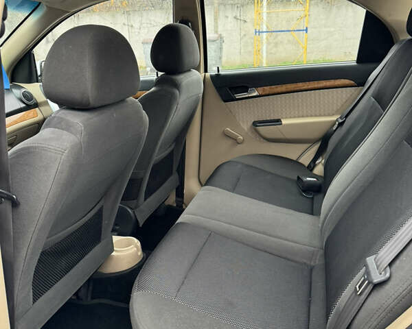 Білий Шевроле Авео, об'ємом двигуна 1.6 л та пробігом 89 тис. км за 5200 $, фото 10 на Automoto.ua