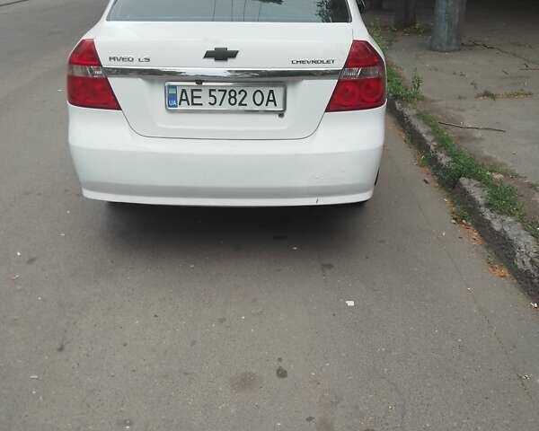 Шевроле Авео 2008 у Кривому Розі на Automoto.ua Білий Шевроле Авео, об'ємом двигуна 1.6 л та пробігом 245 тис. км за 4700 $, фото 3 на Automoto.ua
