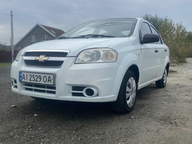 Білий Шевроле Авео, об'ємом двигуна 1.5 л та пробігом 239 тис. км за 2599 $, фото 1 на Automoto.ua