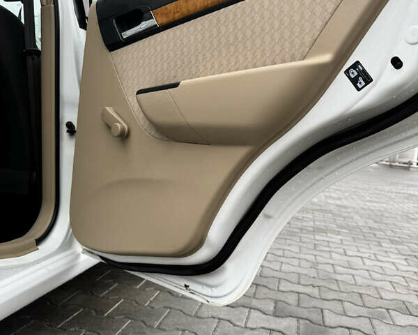 Білий Шевроле Авео, об'ємом двигуна 1.6 л та пробігом 89 тис. км за 5200 $, фото 11 на Automoto.ua