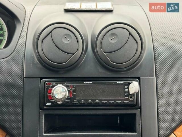 Белый Шевроле Авео, объемом двигателя 1.6 л и пробегом 89 тыс. км за 5240 $, фото 25 на Automoto.ua