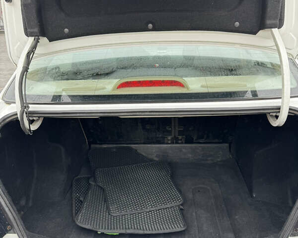 Білий Шевроле Авео, об'ємом двигуна 1.6 л та пробігом 89 тис. км за 5200 $, фото 15 на Automoto.ua