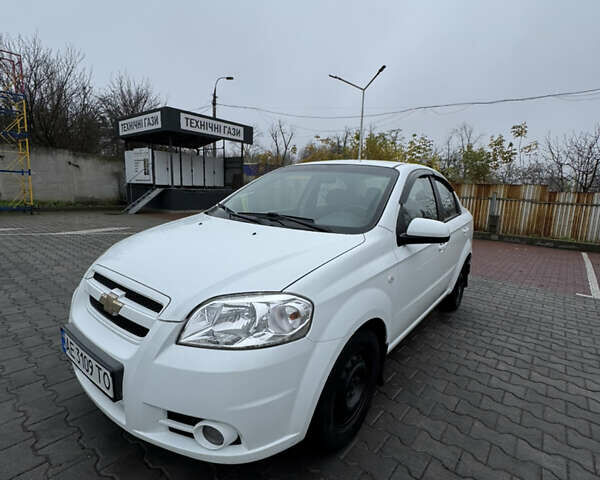 Білий Шевроле Авео, об'ємом двигуна 1.6 л та пробігом 89 тис. км за 5200 $, фото 1 на Automoto.ua