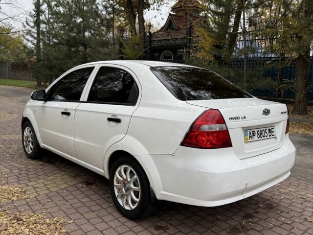 Белый Шевроле Авео, объемом двигателя 1.5 л и пробегом 84 тыс. км за 4200 $, фото 2 на Automoto.ua