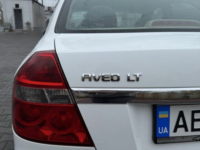 Белый Шевроле Авео, объемом двигателя 1.6 л и пробегом 89 тыс. км за 5300 $, фото 4 на Automoto.ua