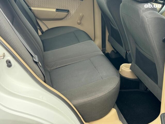 Белый Шевроле Авео, объемом двигателя 1.6 л и пробегом 89 тыс. км за 5240 $, фото 19 на Automoto.ua