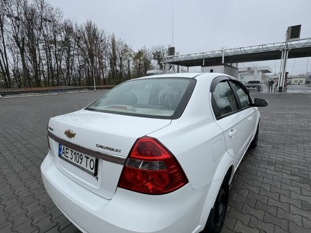 Белый Шевроле Авео, объемом двигателя 1.6 л и пробегом 89 тыс. км за 5300 $, фото 2 на Automoto.ua
