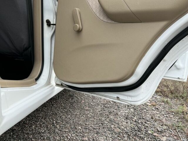 Белый Шевроле Авео, объемом двигателя 1.6 л и пробегом 158 тыс. км за 3199 $, фото 4 на Automoto.ua