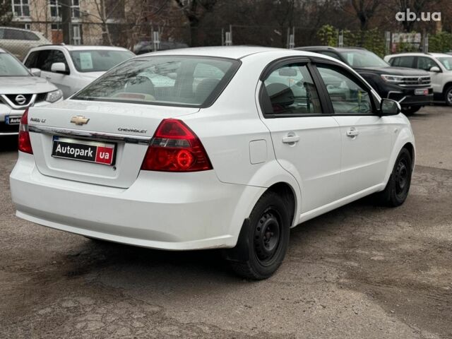 Белый Шевроле Авео, объемом двигателя 1.6 л и пробегом 89 тыс. км за 5240 $, фото 5 на Automoto.ua