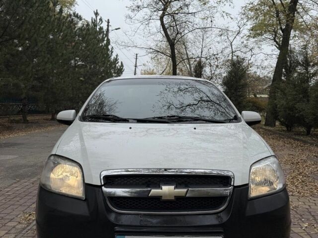 Белый Шевроле Авео, объемом двигателя 1.5 л и пробегом 84 тыс. км за 4200 $, фото 7 на Automoto.ua