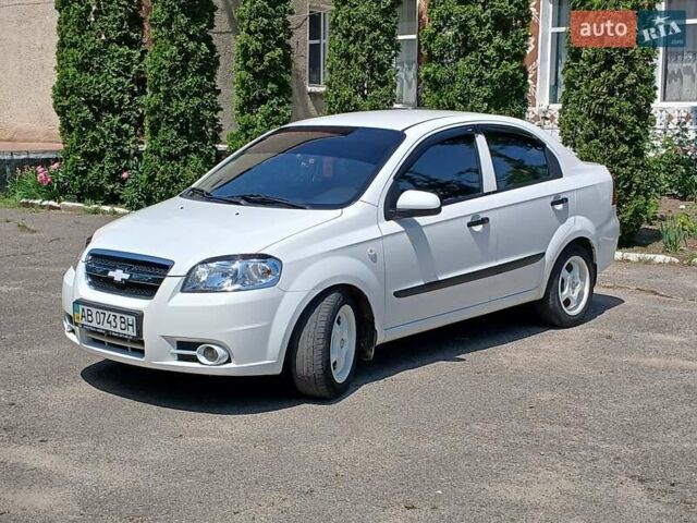 Белый Шевроле Авео, объемом двигателя 1.5 л и пробегом 167 тыс. км за 3599 $, фото 7 на Automoto.ua