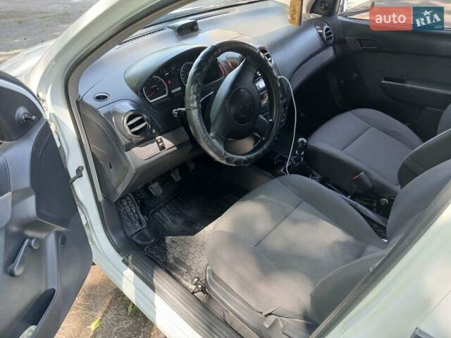 Белый Шевроле Авео, объемом двигателя 1.5 л и пробегом 167 тыс. км за 3599 $, фото 12 на Automoto.ua