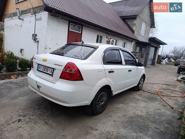 Білий Шевроле Авео, об'ємом двигуна 1.5 л та пробігом 320 тис. км за 3000 $, фото 2 на Automoto.ua