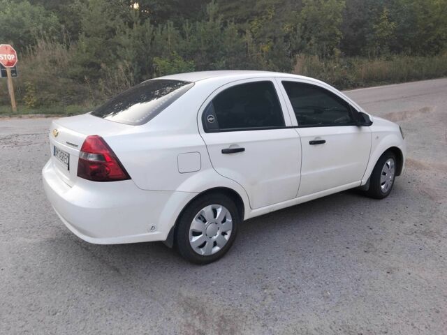 Білий Шевроле Авео, об'ємом двигуна 1.5 л та пробігом 173 тис. км за 4500 $, фото 2 на Automoto.ua