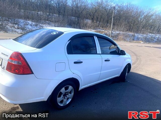 Білий Шевроле Авео, об'ємом двигуна 1.5 л та пробігом 130 тис. км за 3900 $, фото 3 на Automoto.ua