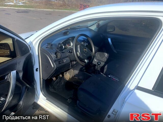 Білий Шевроле Авео, об'ємом двигуна 1.5 л та пробігом 130 тис. км за 3900 $, фото 8 на Automoto.ua