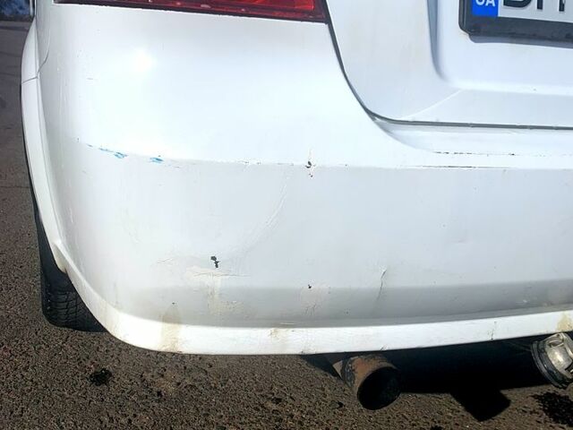 Білий Шевроле Авео, об'ємом двигуна 1.5 л та пробігом 130 тис. км за 3900 $, фото 2 на Automoto.ua