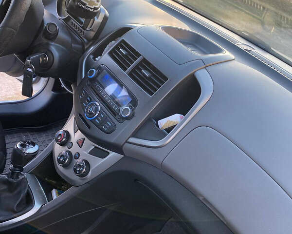 Белый Шевроле Авео, объемом двигателя 1.6 л и пробегом 140 тыс. км за 6350 $, фото 27 на Automoto.ua