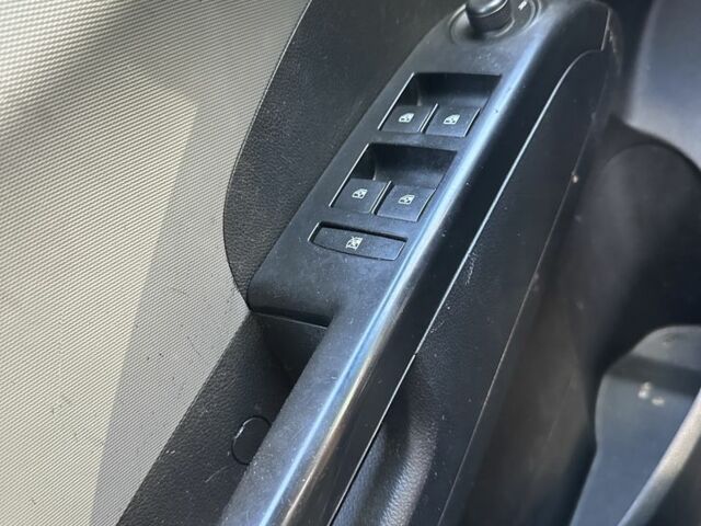 Белый Шевроле Авео, объемом двигателя 1.6 л и пробегом 194 тыс. км за 6200 $, фото 9 на Automoto.ua