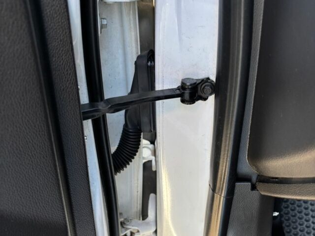 Белый Шевроле Авео, объемом двигателя 1.6 л и пробегом 155 тыс. км за 5900 $, фото 22 на Automoto.ua